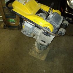 Wacker Neuson 4-cycle Honda 11" X 13" Shoe Rammer