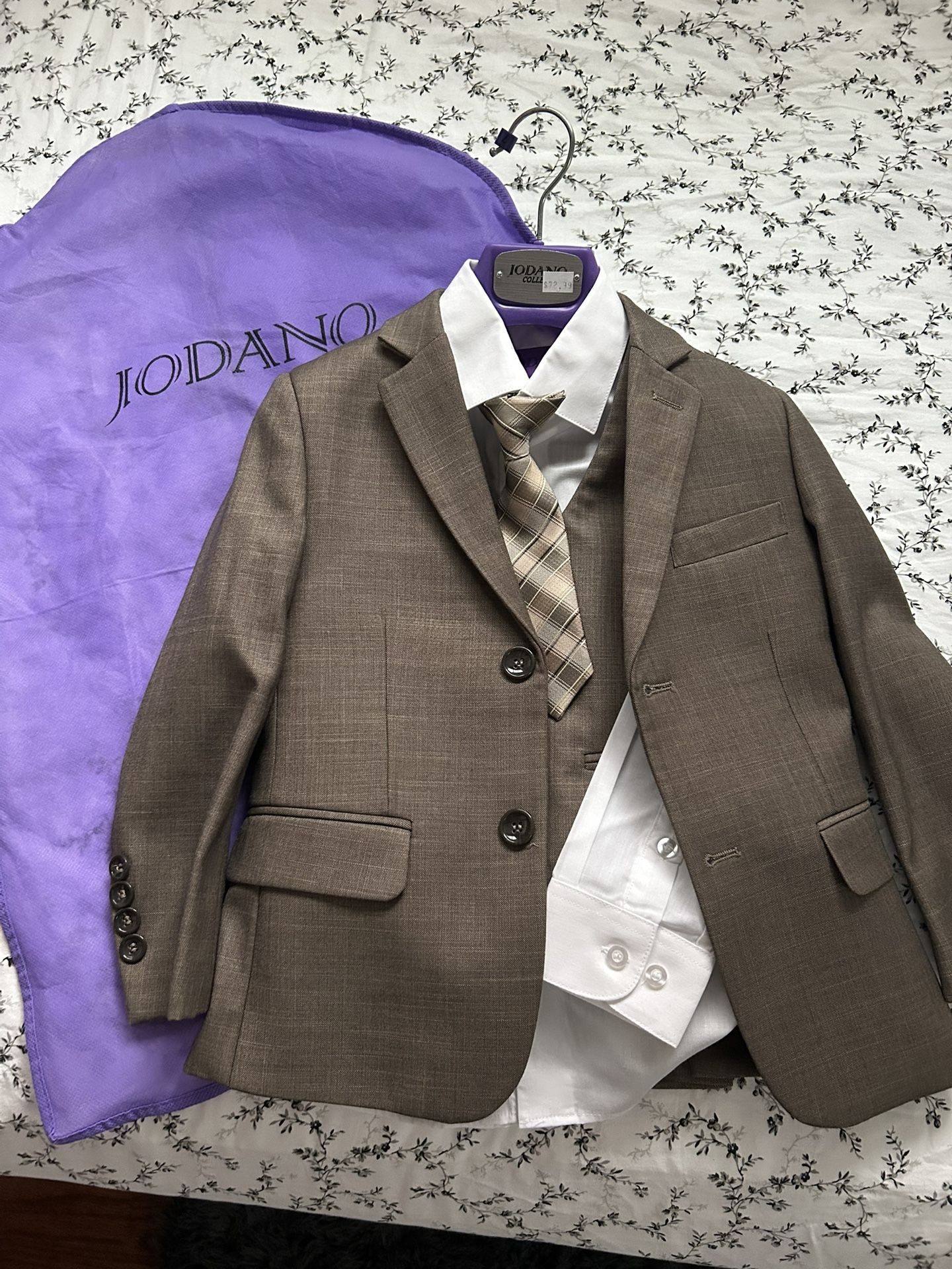 Boys Suit New Size 5 First Communion