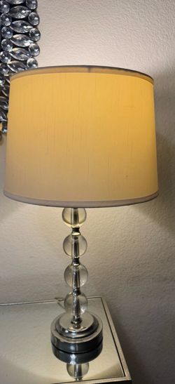 2 lamps