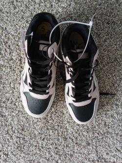 They're too small for my sister