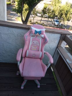 East Seat Pink Gaming Chair