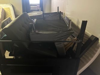 Futons/ bed frames/mattresses