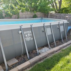 Above Ground 9x18 Pool 52" Wall. 