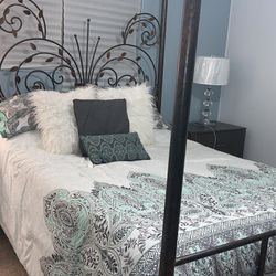 METAL BED FRAME FOR QUEEN SIZE