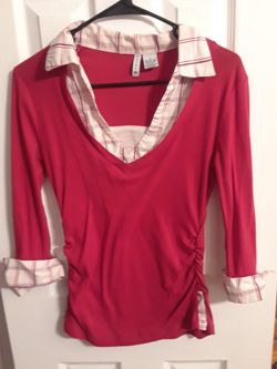 Red and white collar shirt