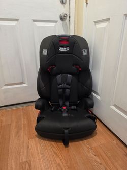 Graco Tranzitions 3-in-1 Harness Booster Car Seat