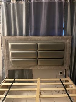 Queen size bed with mattress