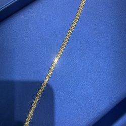 Gold diamond bracelet