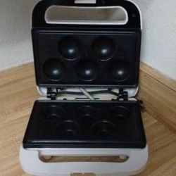5 Minute Muffin Maker