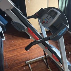 Sunny Health and fitness Treadmill