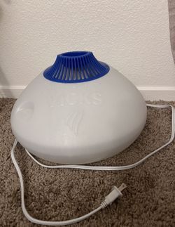 Vicks Warm Steam Vaporizer Humidifier With Night Light - 1.5 gl 