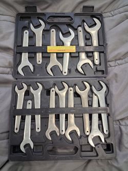 Services Wrenches Metric 20mm to 36mm
