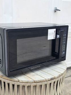 Small Microwave $25