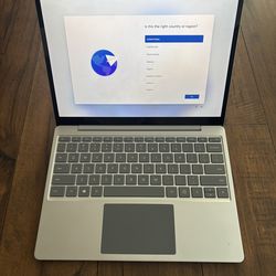 Microsoft Surface Laptop Go NICE!