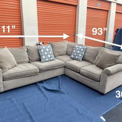 Havertys Sleeper Sectional - Same Day Delivery Available 🛻