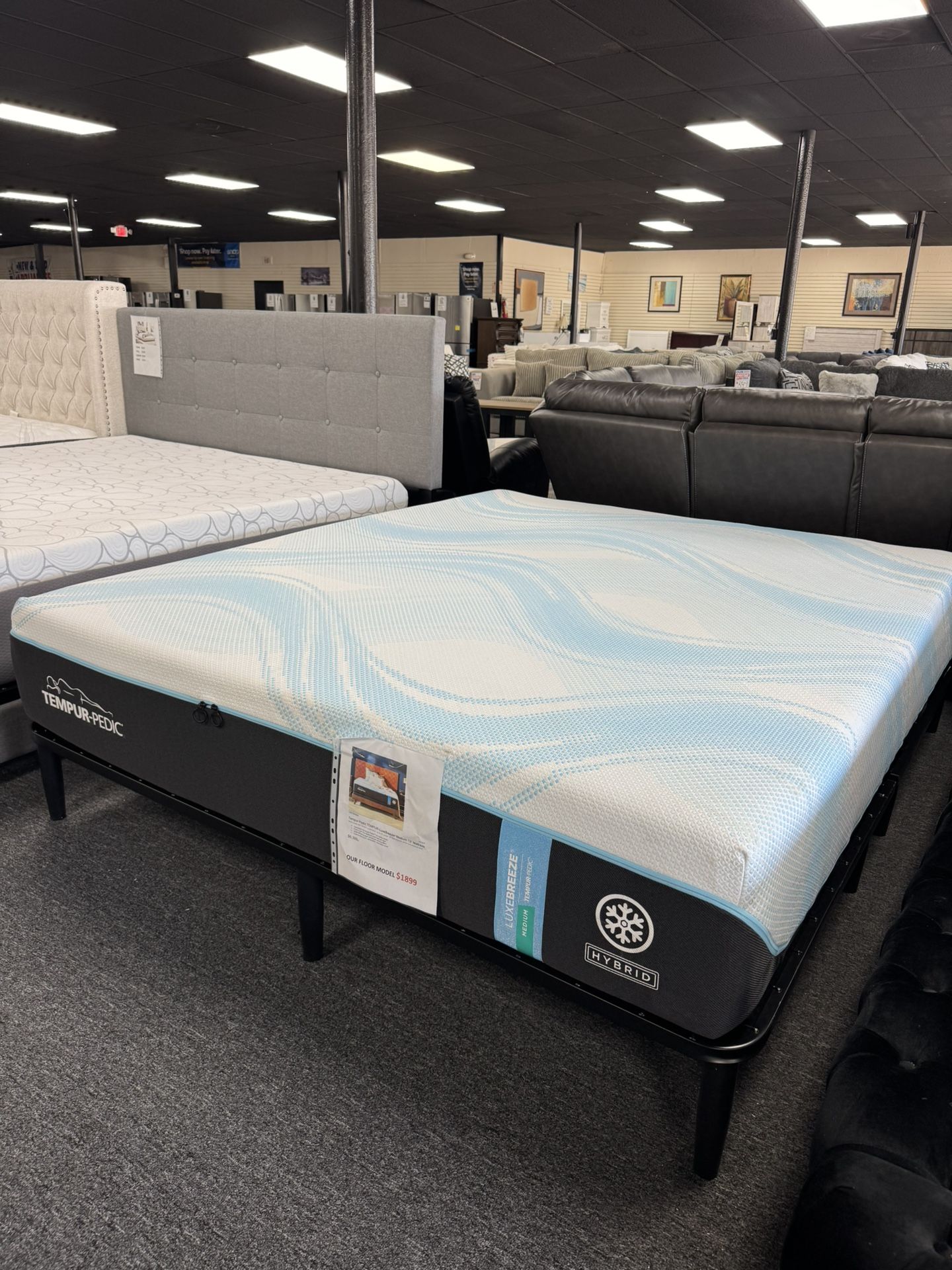 Cal King Tempurpedic Mattress. 🚚WE DELIVER🚚