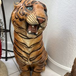 Beautiful Antique MCM vintage floor 27” x 18”Bengal tiger. Heavy & Solid. Unsure of Composition. 