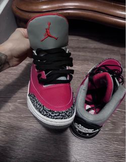 Men women Jordan 3s