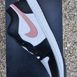 AJ1 Low Mens Size 10