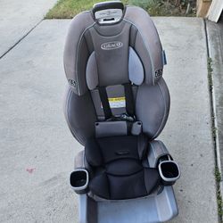 Graco 3 In 1 Carseat 