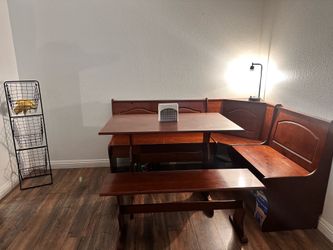 Dining room table, kitchen nook
