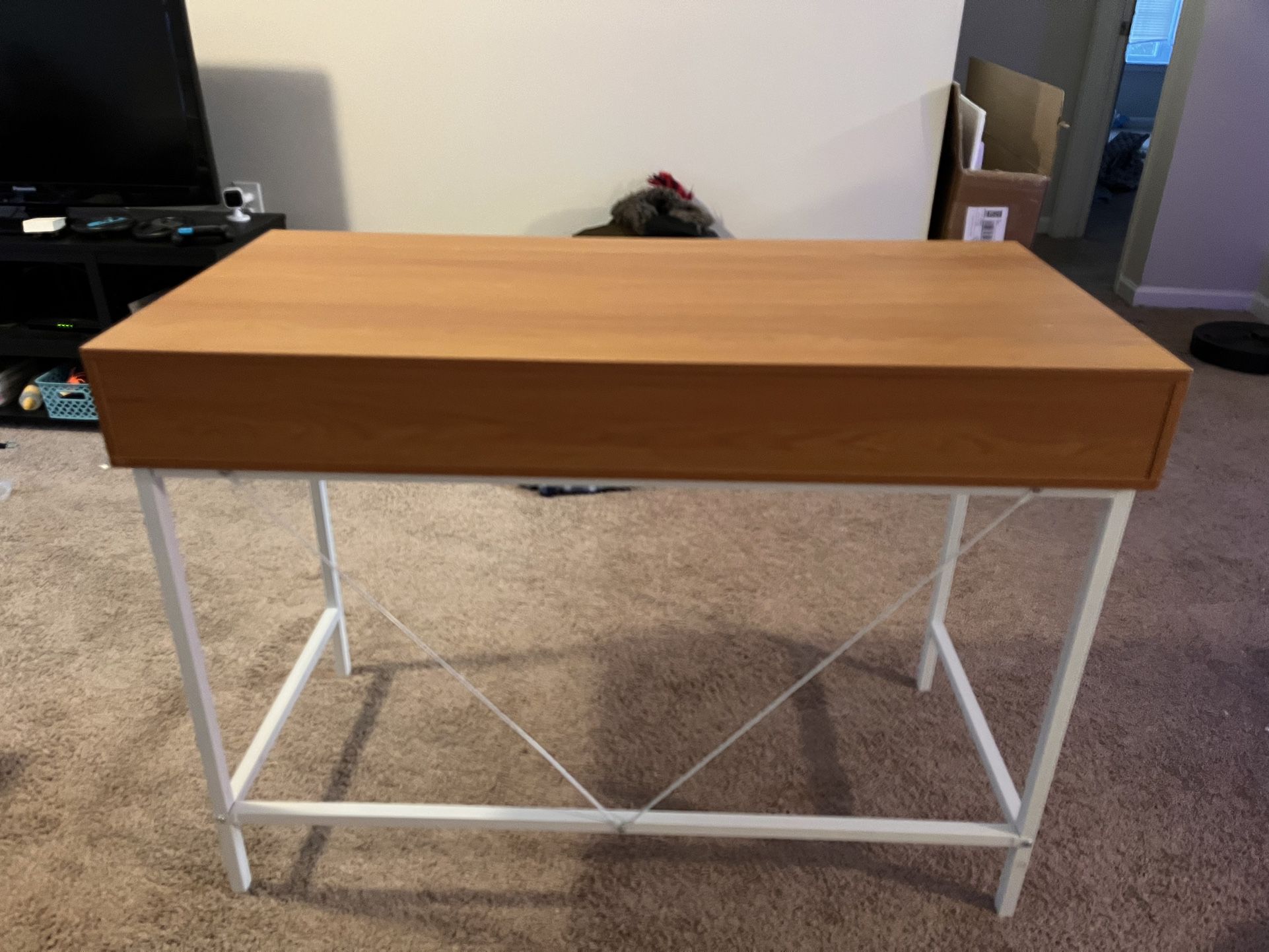Sturdy Desk With Two Drawers