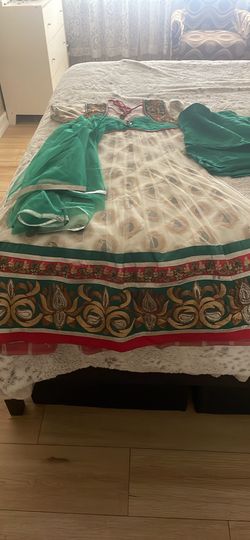 Women Three Piece With Legging And Scarf