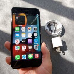 iPhone 8 Plus 128gb - UNLOCKED - Like New