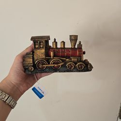 TOP FIN Locomotive Conductor Train Aquarium Decor