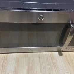 Large Commercial Microwave 