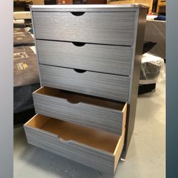 Dresser No Knobs