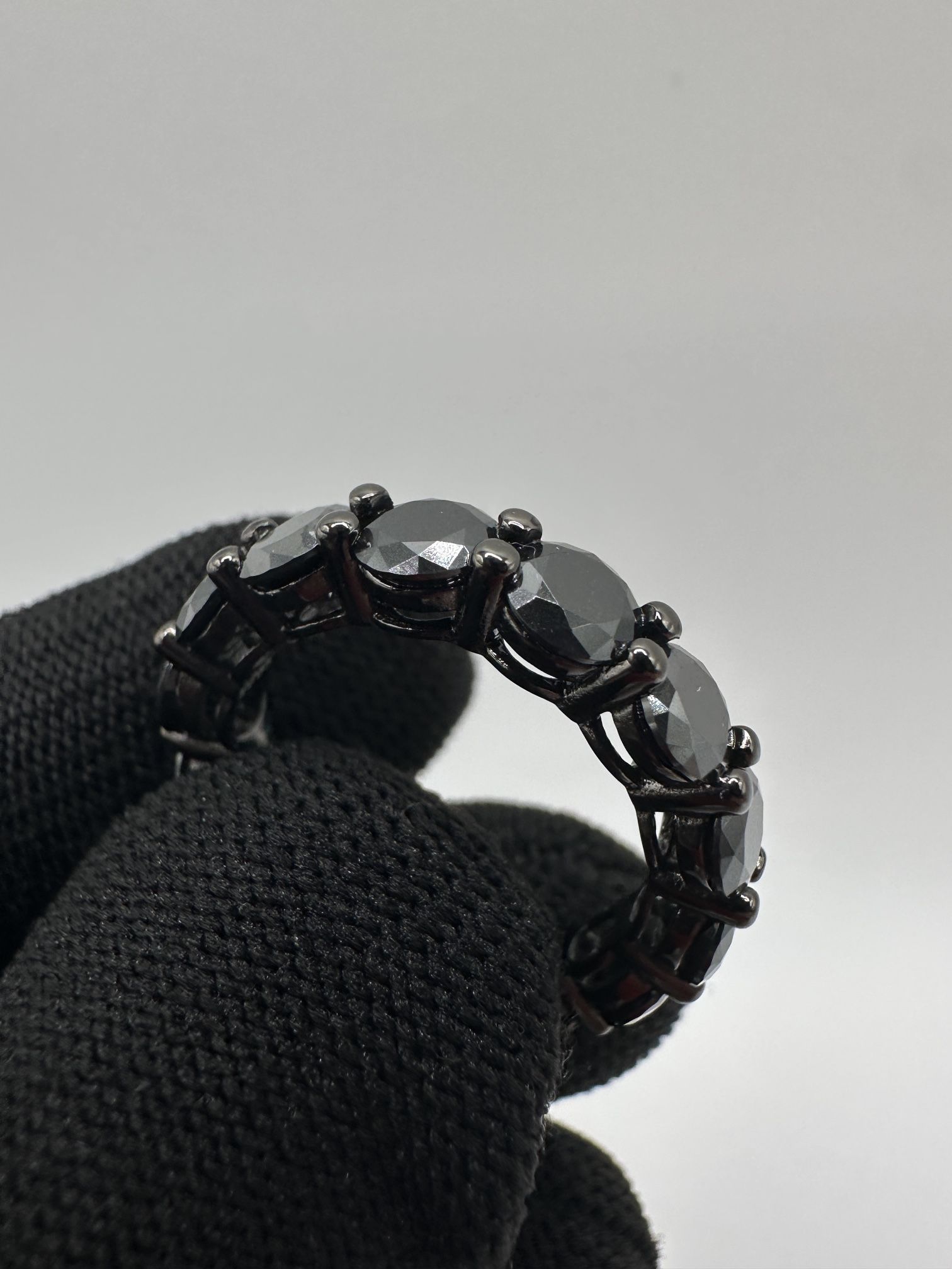 7CTW Black Moissanite Eternity Ring Size 8 [Never worn before]