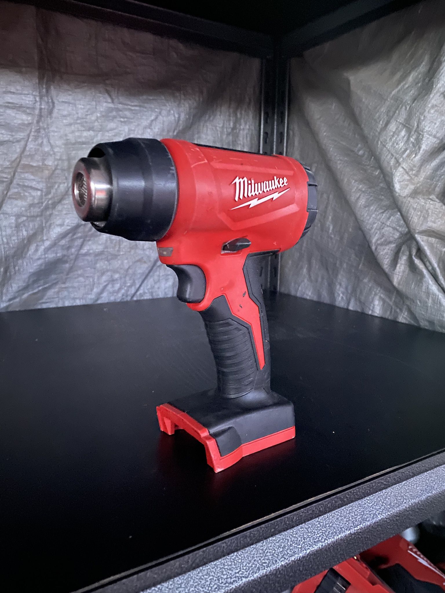 Milwaukee M18 18V Lithium-Ion Cordless Compact Heat Gun (Tool-Only