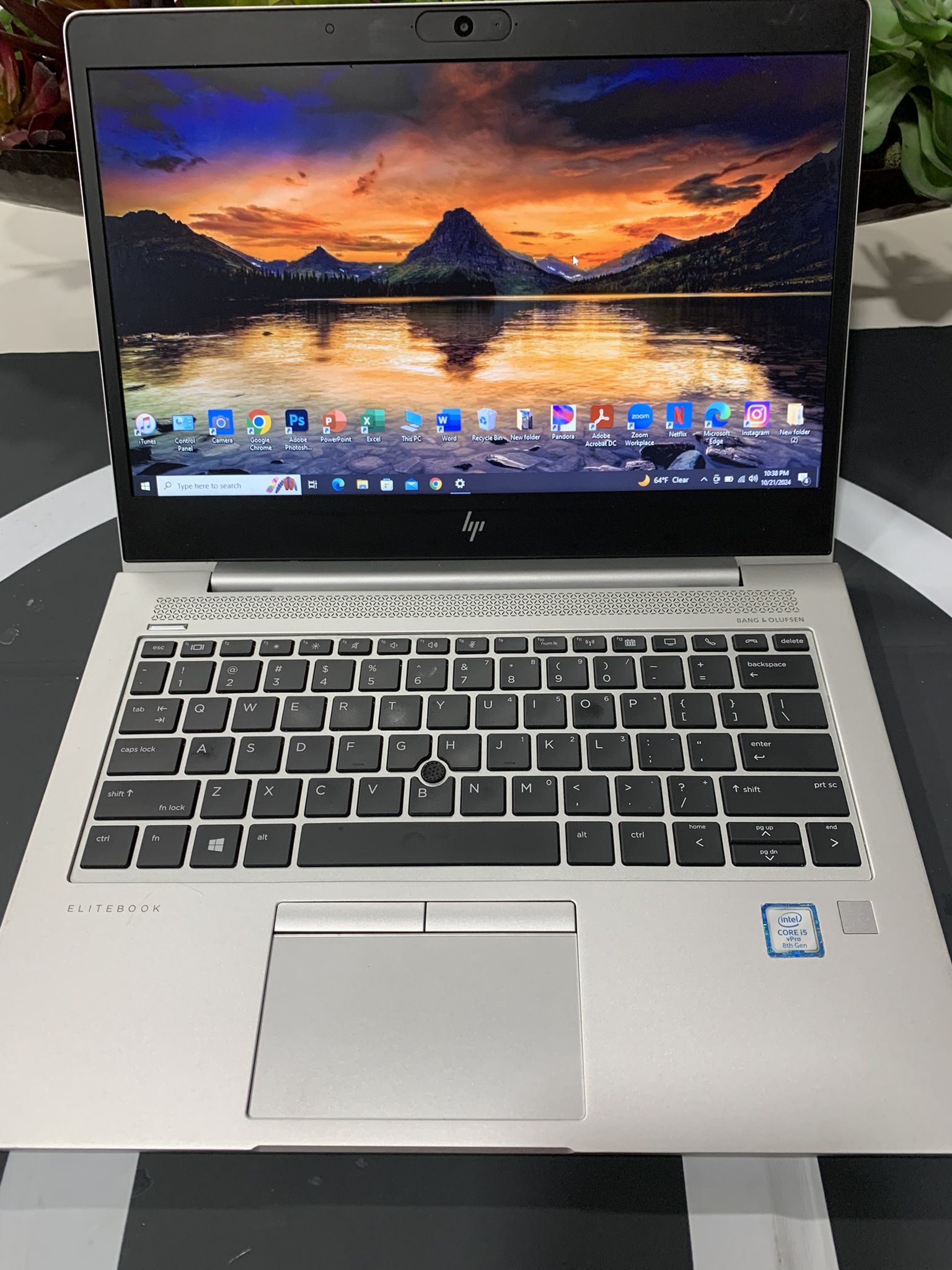 i5…i5…i5… HP ÉLITEBOOK model # 850-G6 …8 GENERATION comes with BANG & OLUFSEN SOUND VERY CLEAR 128 GB SOLID STATE HARD DRIVE …( capacity ) 8.0 GB