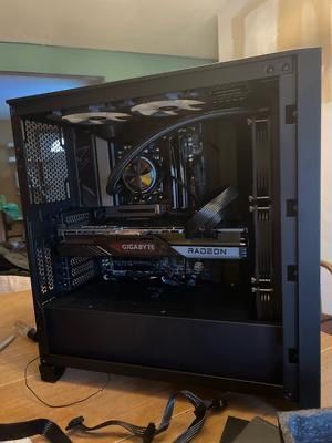 Gigabyte Radeon RX 7900 XTX