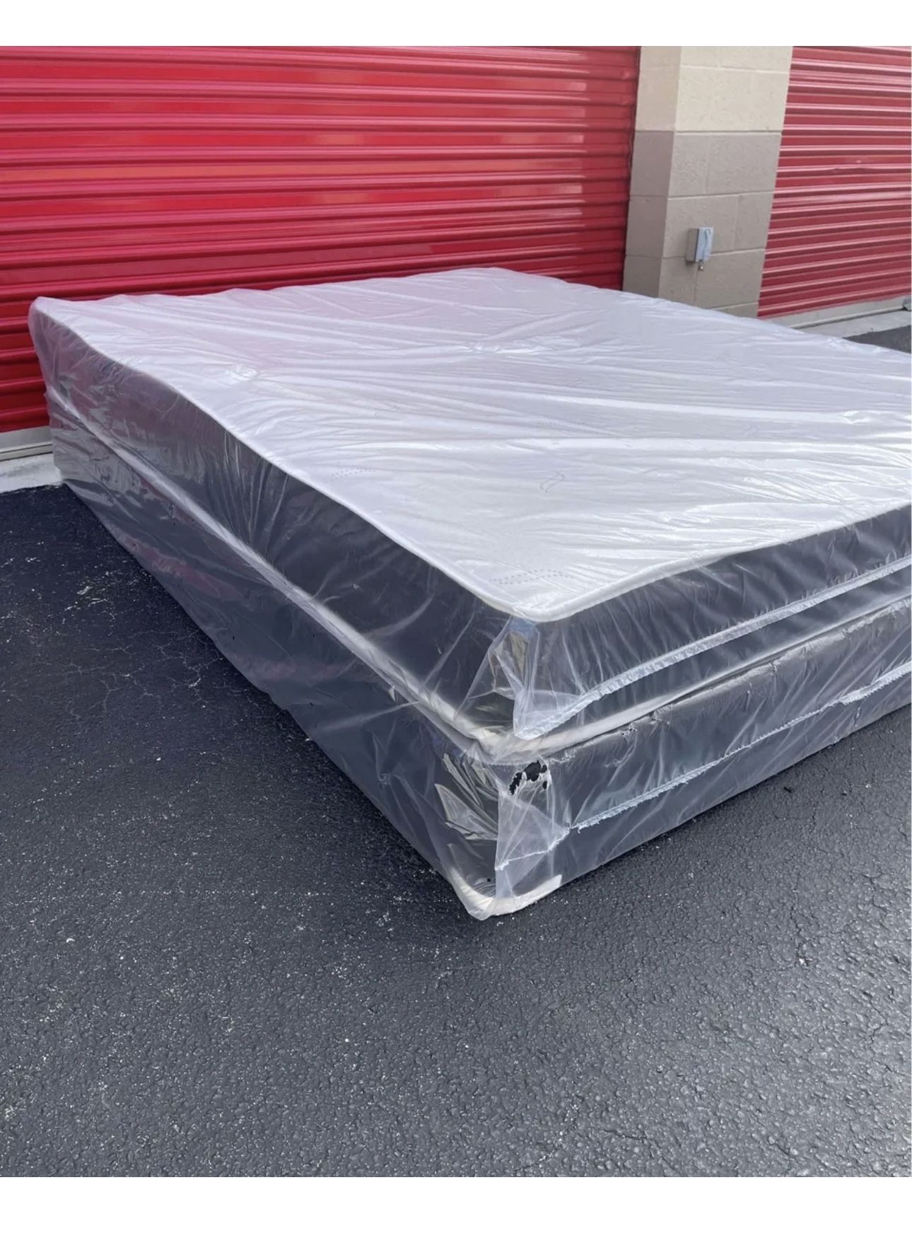 NEW Mattress Queen Size Regular With Box Spring // Offer 🚚
