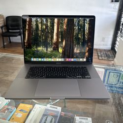 Macbook Pro 16” 2019 i7, 16gb RAM, 512gb SSD