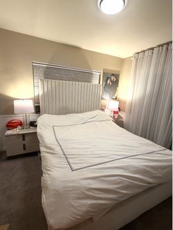 QUEEN BED VELVET