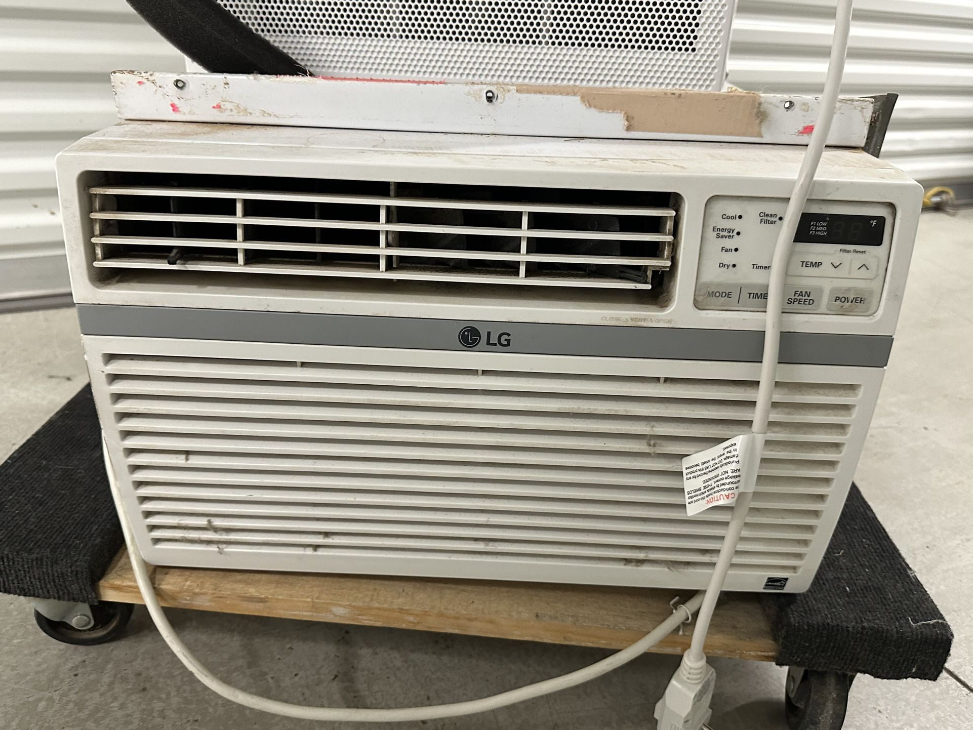 LG Window AC- BTU 8000