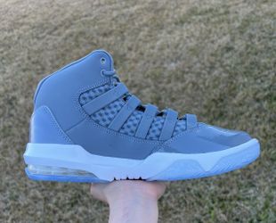 Jordan Max Aura Cool Grey. 100% Authentic✅✅ Size 7.5 Men’s