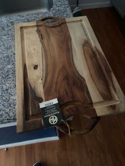 Wood cutting board