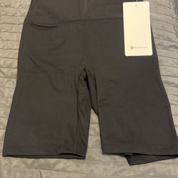 Lululemon High Rise Short 
