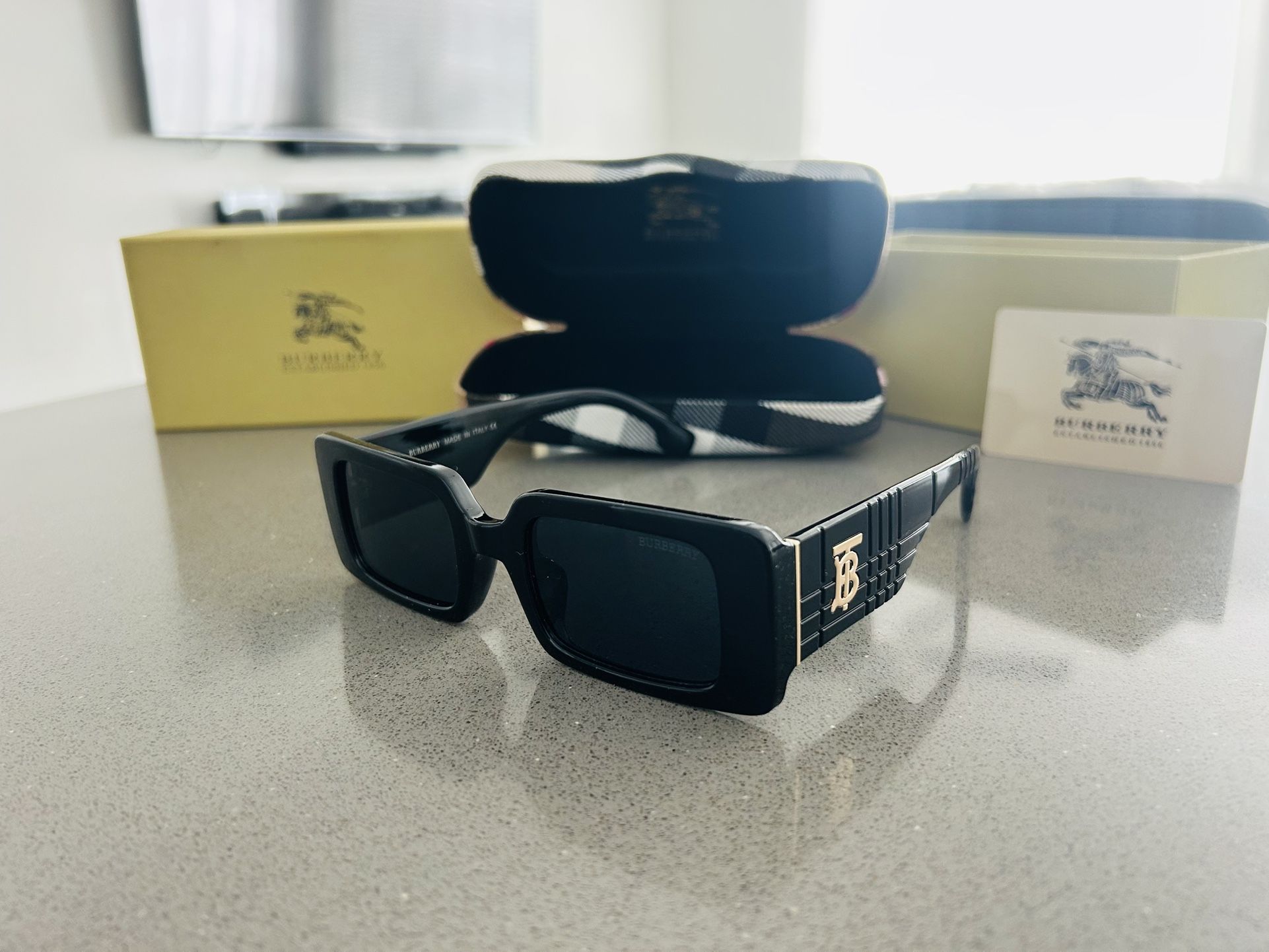 Burberry sunglasses