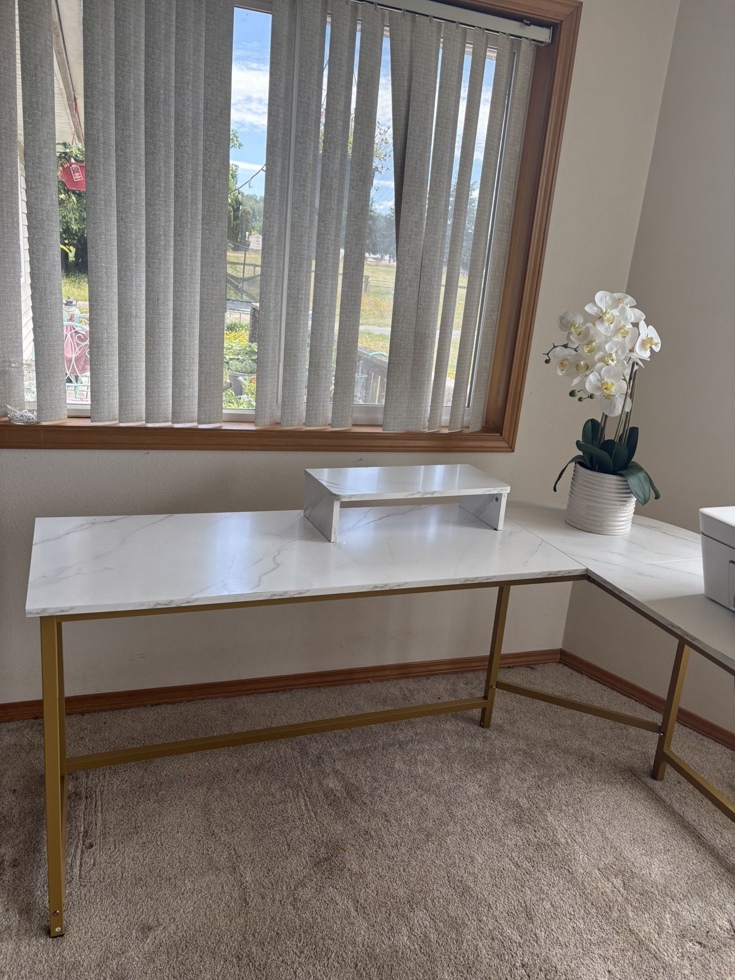 L Shaped Marble Design Desk Great Condition