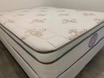 New queen mattress and box spring 2 pc  bed frame is not included