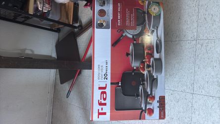 T- Fal pan set
