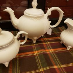 Loma, Set, Woodland Ca