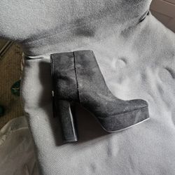 Black Boots Size 6