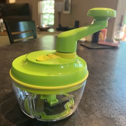 Wonderful Tupperware Chopper!!
