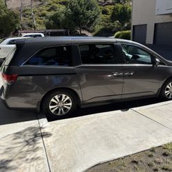 2017 Honda Odyssey  Clean Title 